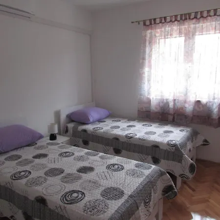 With A Parking Space - 13739 شيبينيك